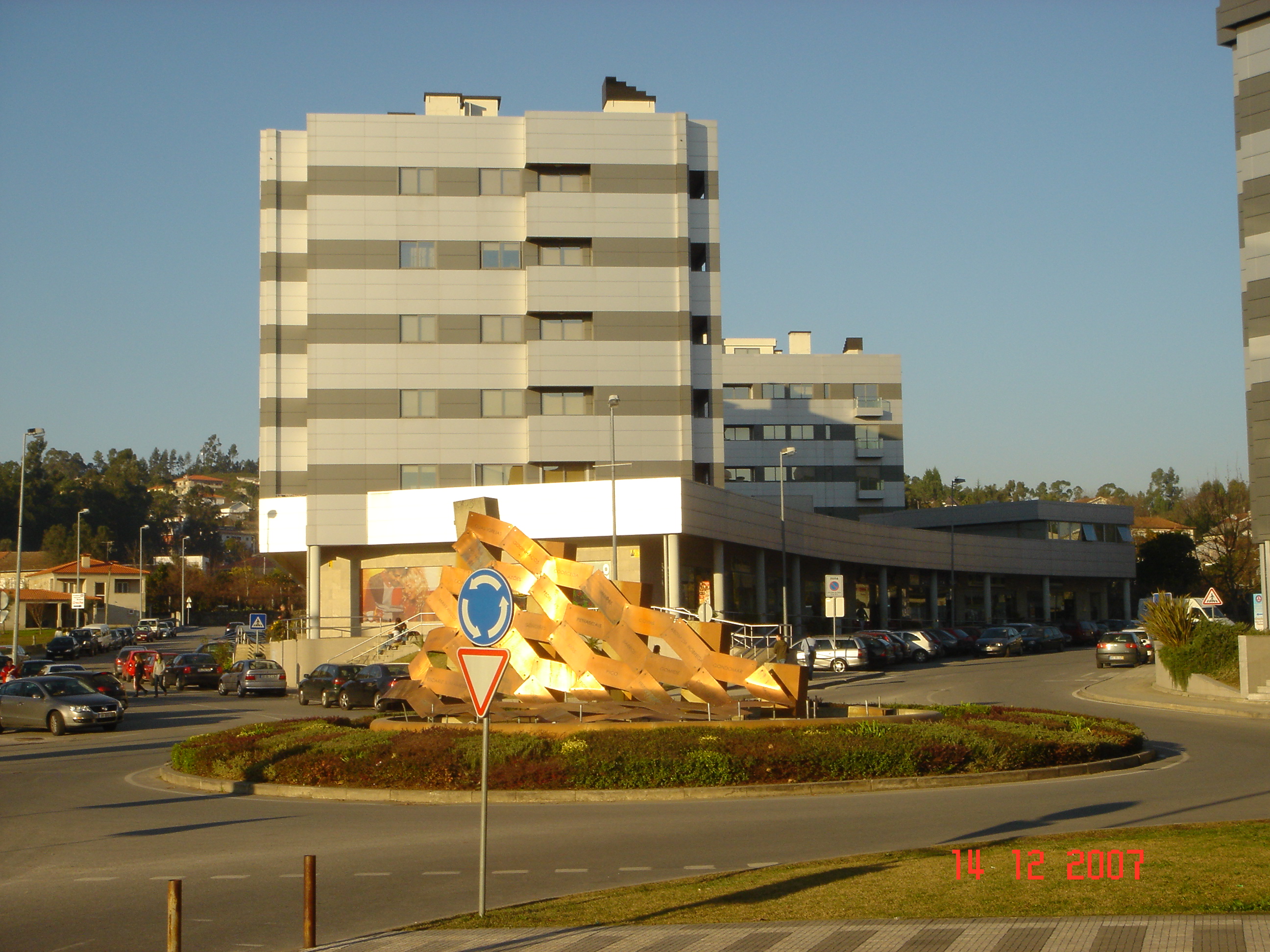 Loja – Edificio da Feira Loja – Edificio da Feira